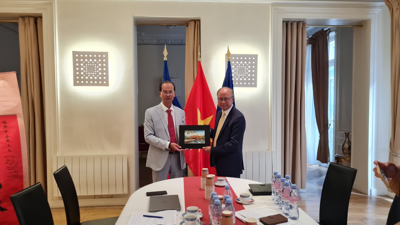 Going to France to learn about Emperor Ham Nghi