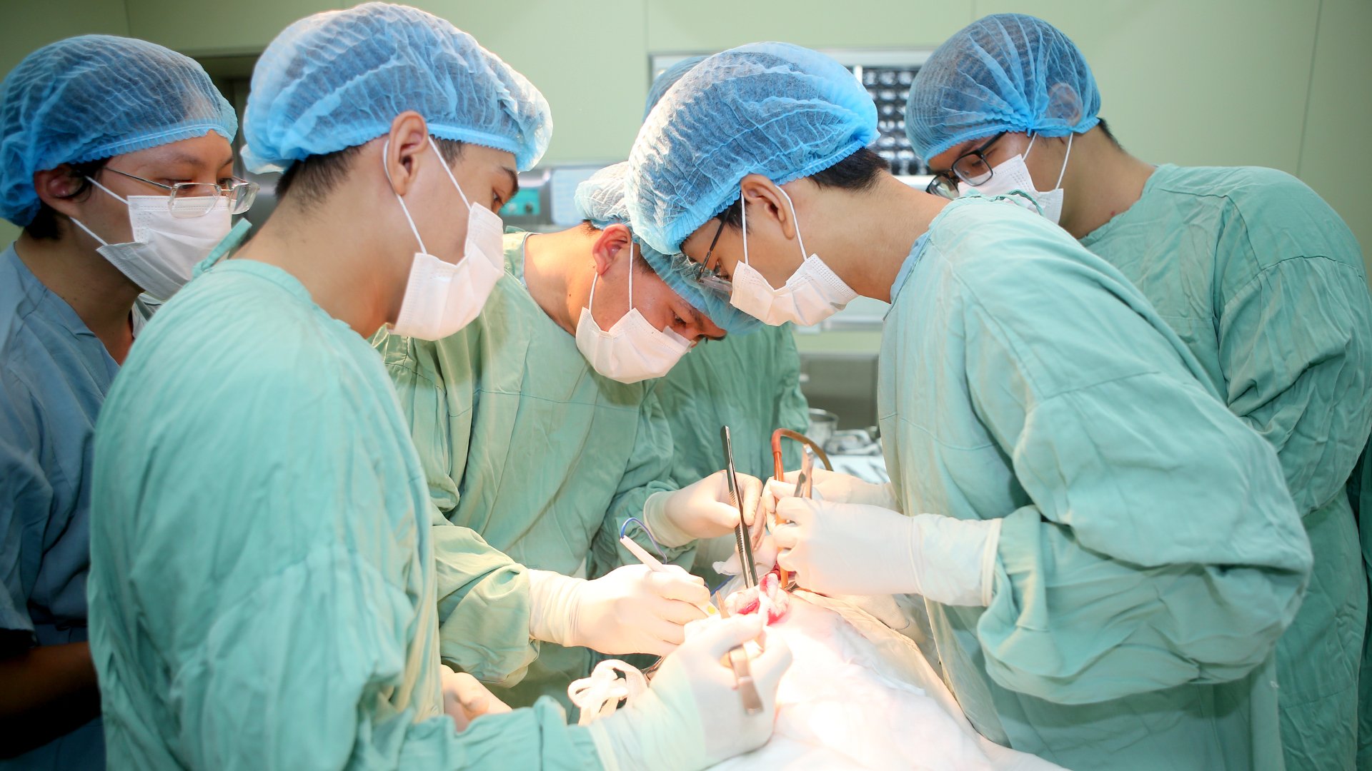 Tập trung xây dựng và nâng cao năng lực thiết chế y tế