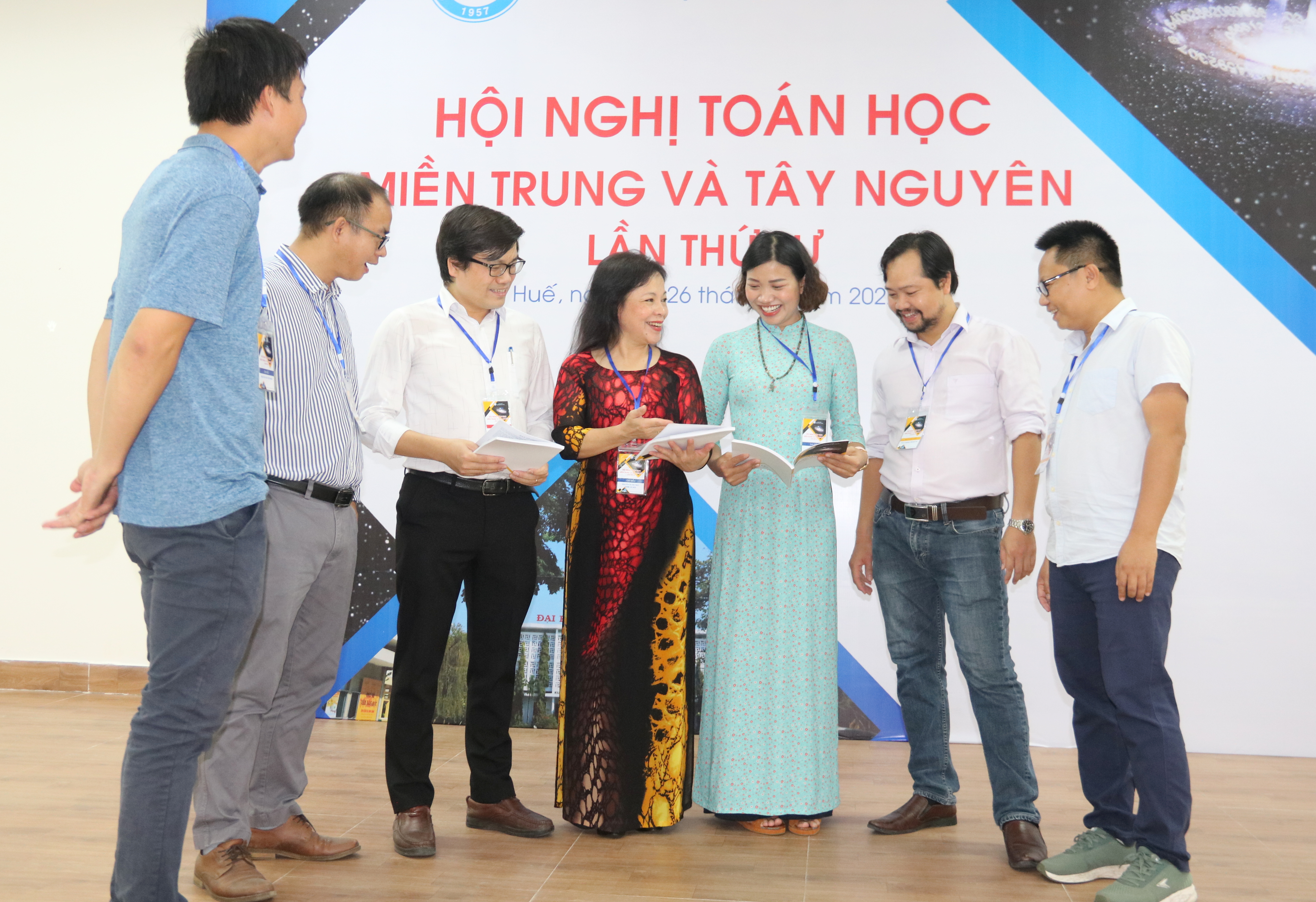 Gần 200 nhà khoa học tham dự diễn đàn về toán học lớn nhất khu vực