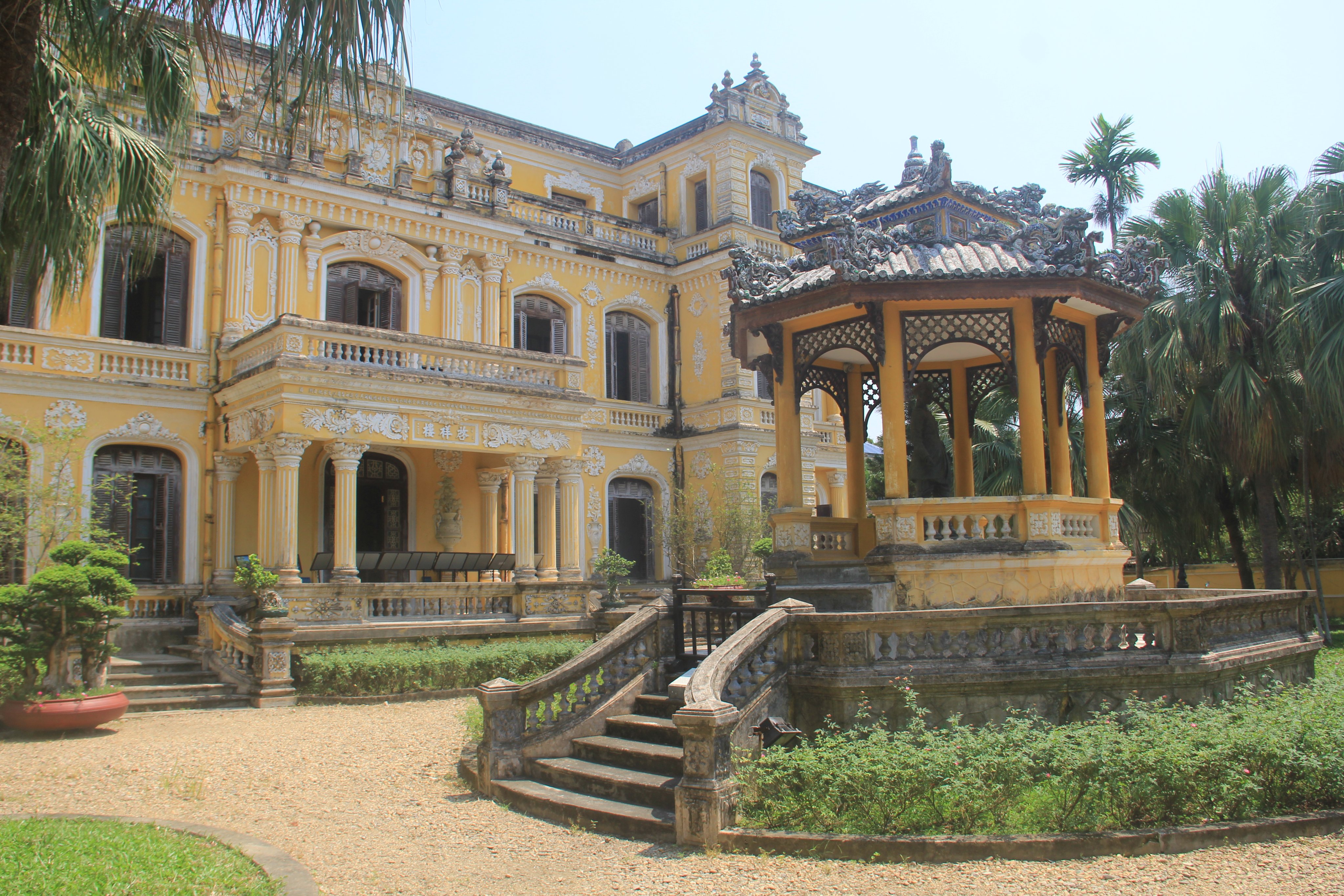 Gần 850 triệu cho dự án tu bổ mái Khải Tường lâu