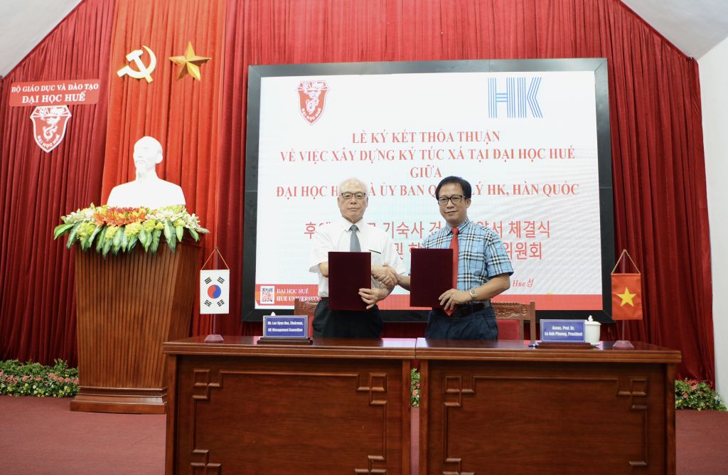 Ký kết thoả thuận về việc xây dựng ký túc xá sinh viên