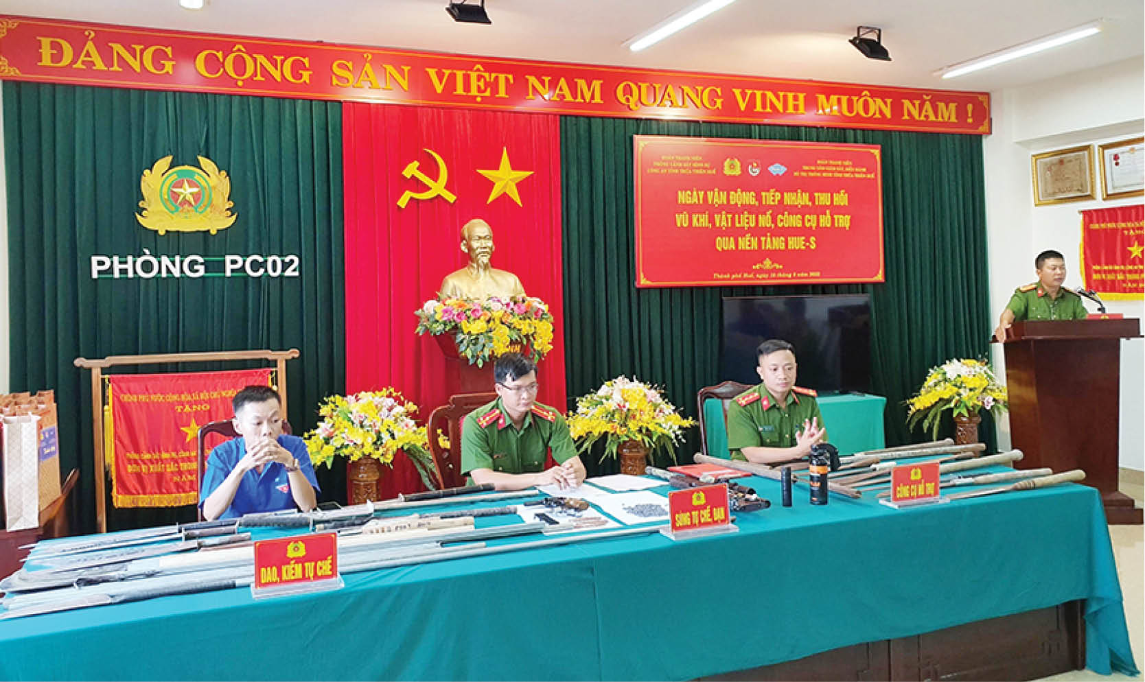 Siết chặt quản lý vũ khí, vật liệu nổ