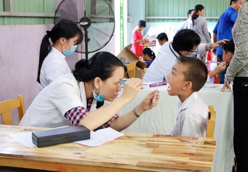 Mức đóng BHYT của học sinh, sinh viên năm học 2022 – 2023 không thay đổi