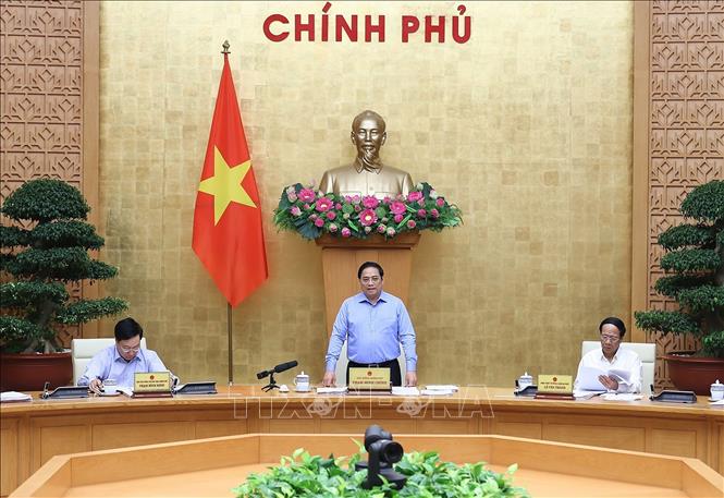 Kiên quyết không điều hành giật cục, chuyển trạng thái đột ngột