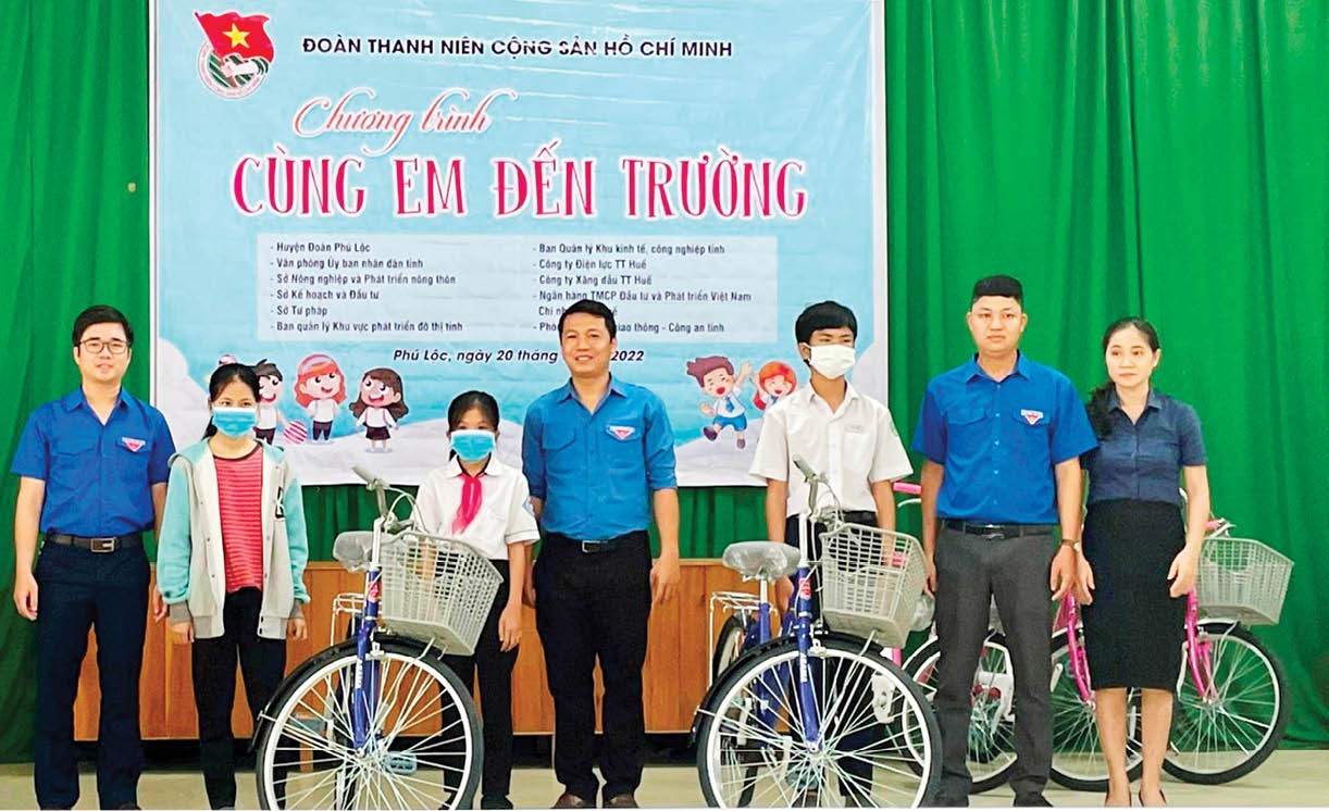 Đâu cần, có thanh niên tình nguyện