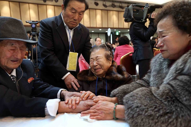 Hàn Quốc đề xuất đàm phán với Triều Tiên về việc đoàn tụ các gia đình bị chia cắt