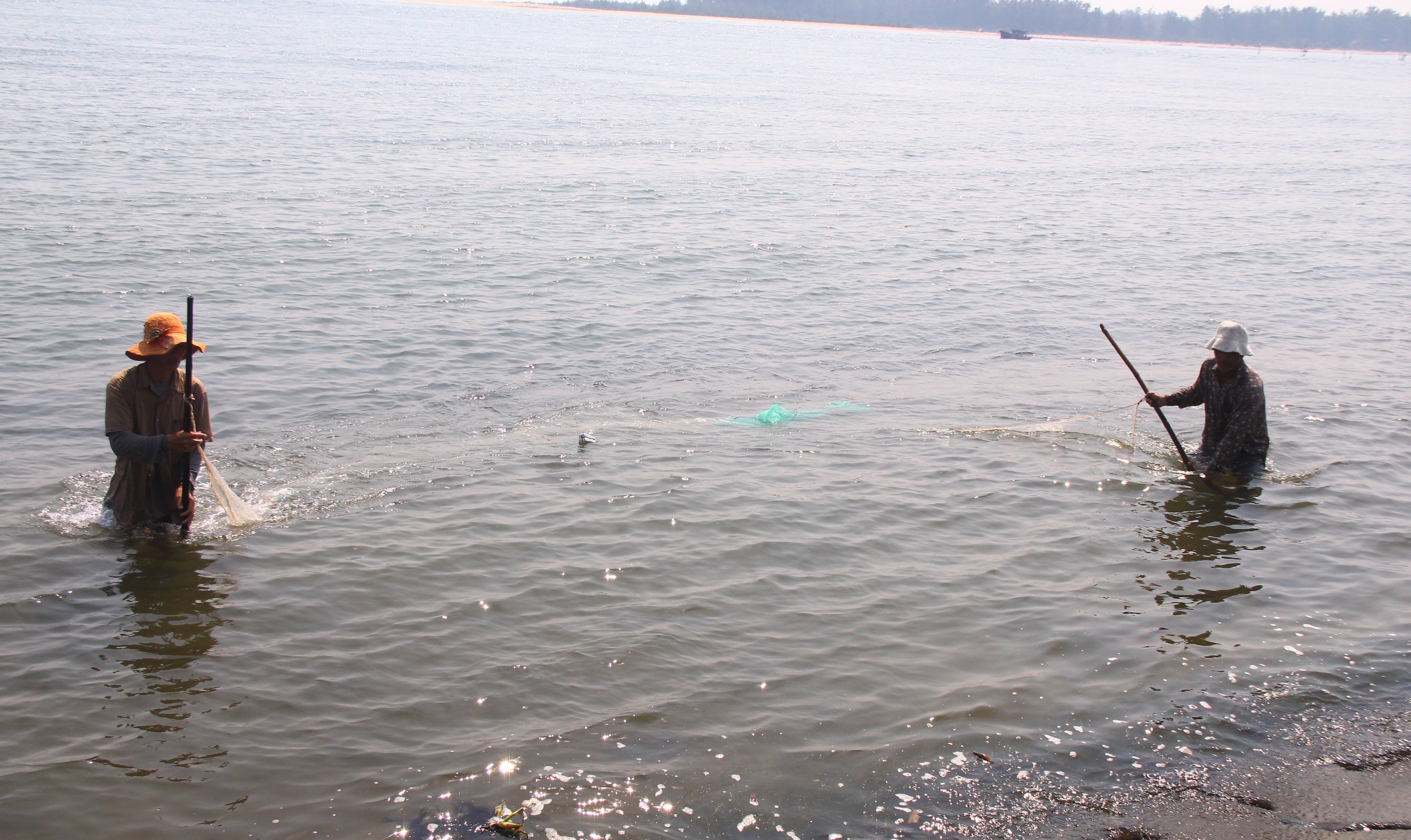 Cửa biển Thuận An có vai trò quan trọng trong quân sự, kinh tế lẫn môi trường