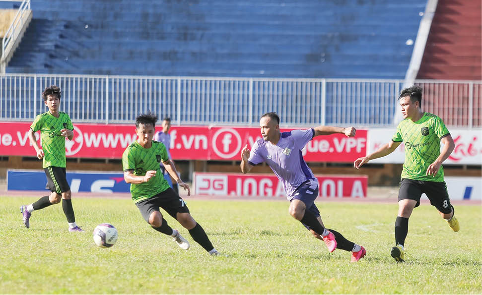 Sôi động bóng đá Đại hội Thể dục Thể thao