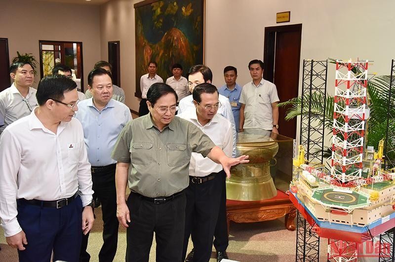 Ngành dầu khí cần đoàn kết, vượt qua khó khăn, đóng góp tích cực cho phát triển đất nước