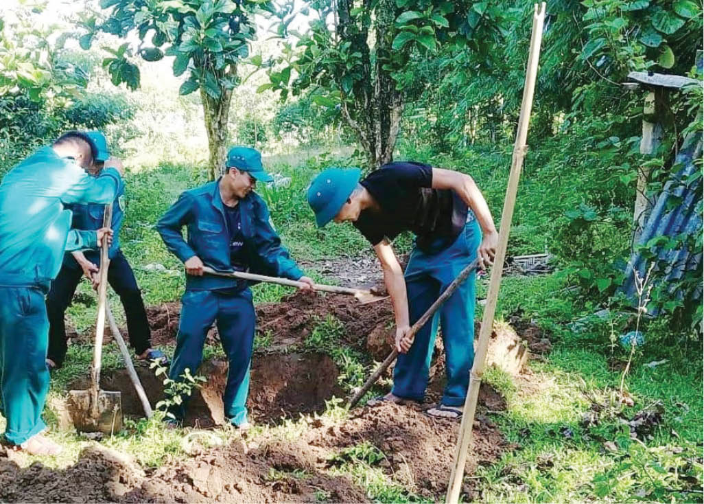 Nòng cốt trong giúp dân ở Trung Sơn
