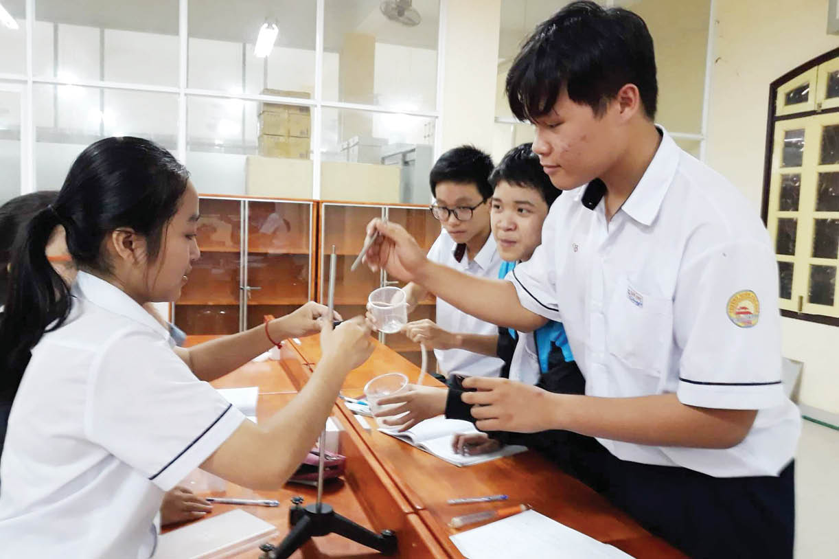 Chọn các môn học lớp 10 của trường chuyên