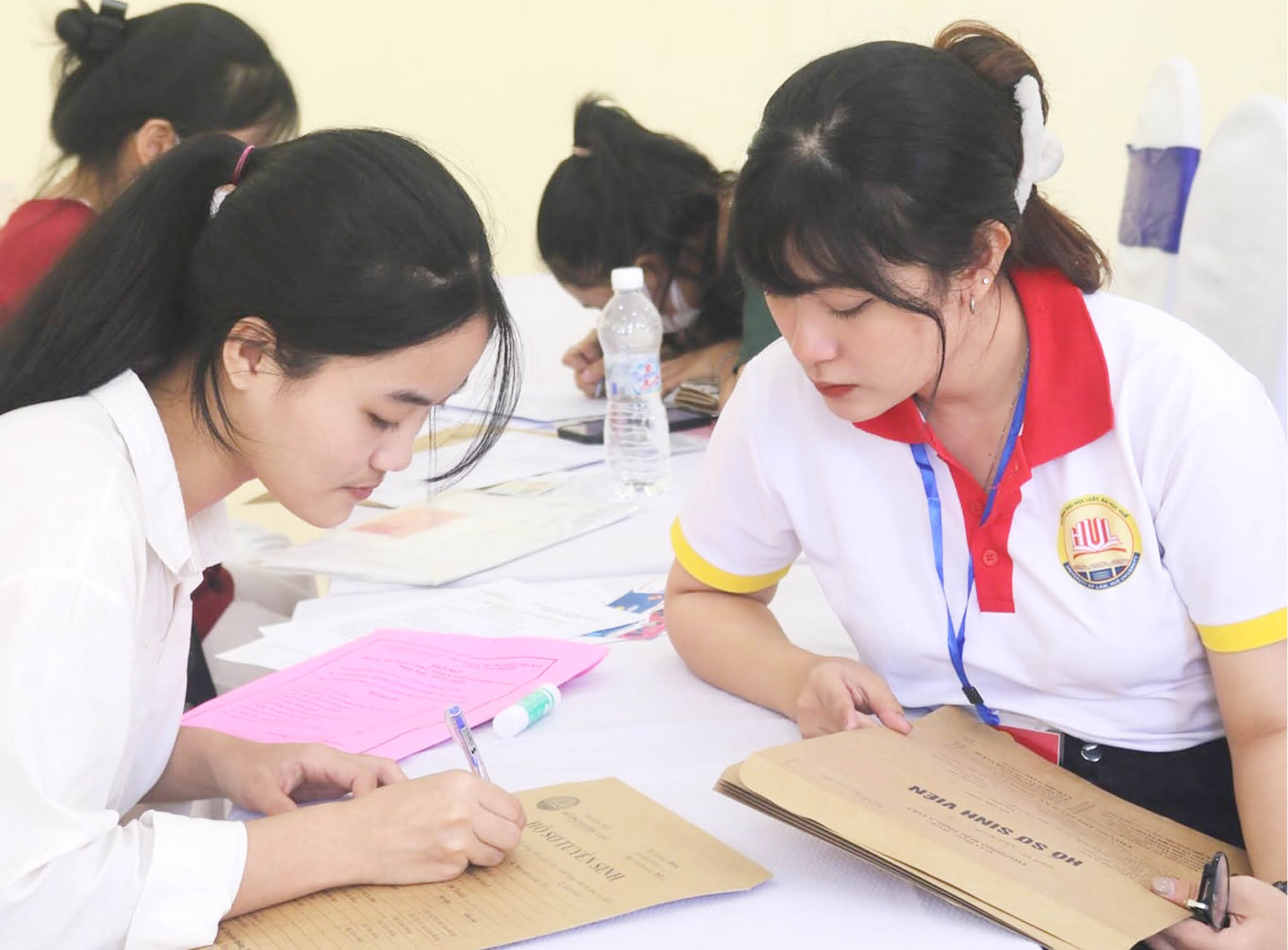 Các ngành sư phạm, khoa học xã hội “hot” trở lại