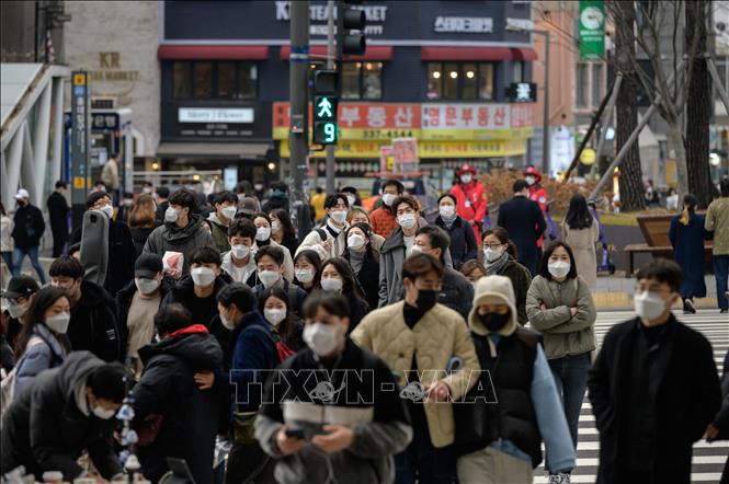 COVID-19 Hàn Quốc sẽ dỡ bỏ quy định đeo khẩu trang ngoài trời từ ngày 26 9