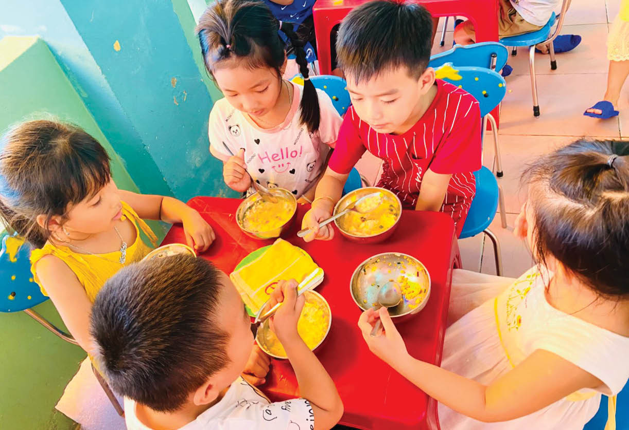 Ðảm bảo bữa ăn an toàn cho học sinh bán trú