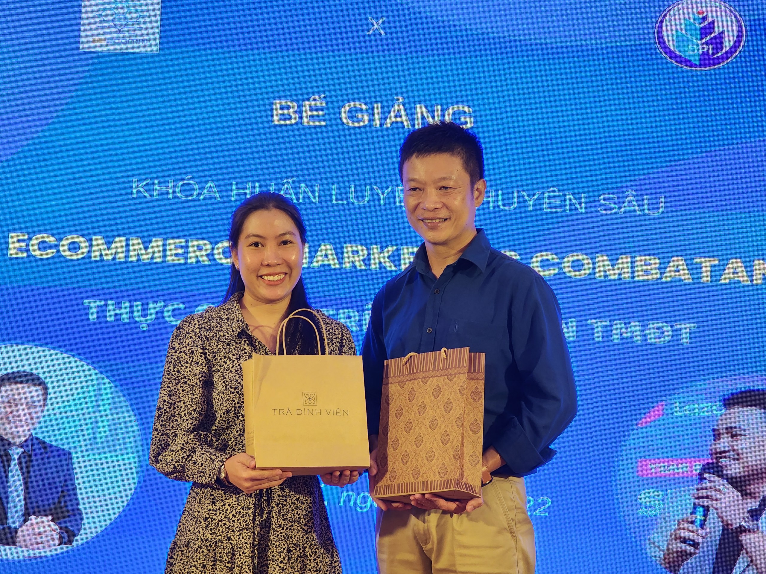 Nâng cao năng lực doanh nghiệp trong lĩnh vực thương mại điện tử