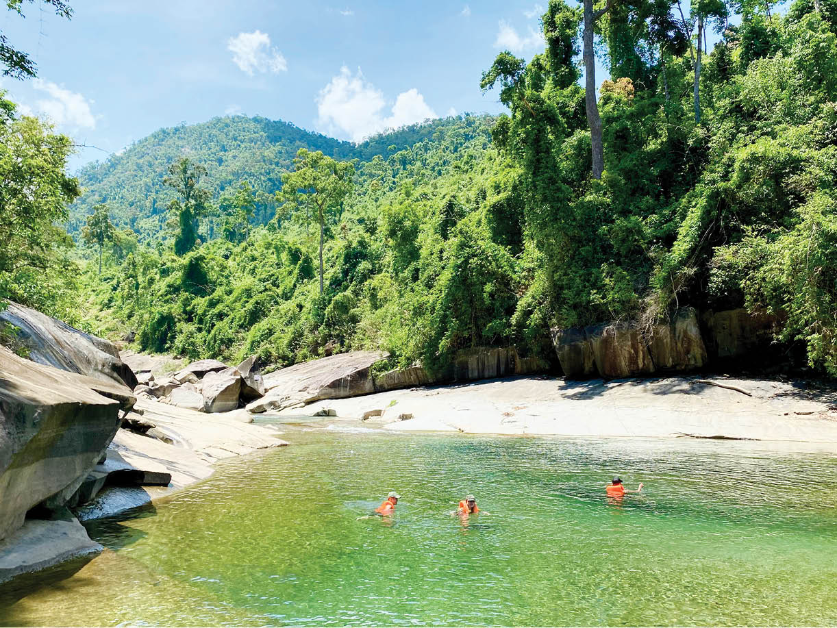 Interesting Vung Thung Spring