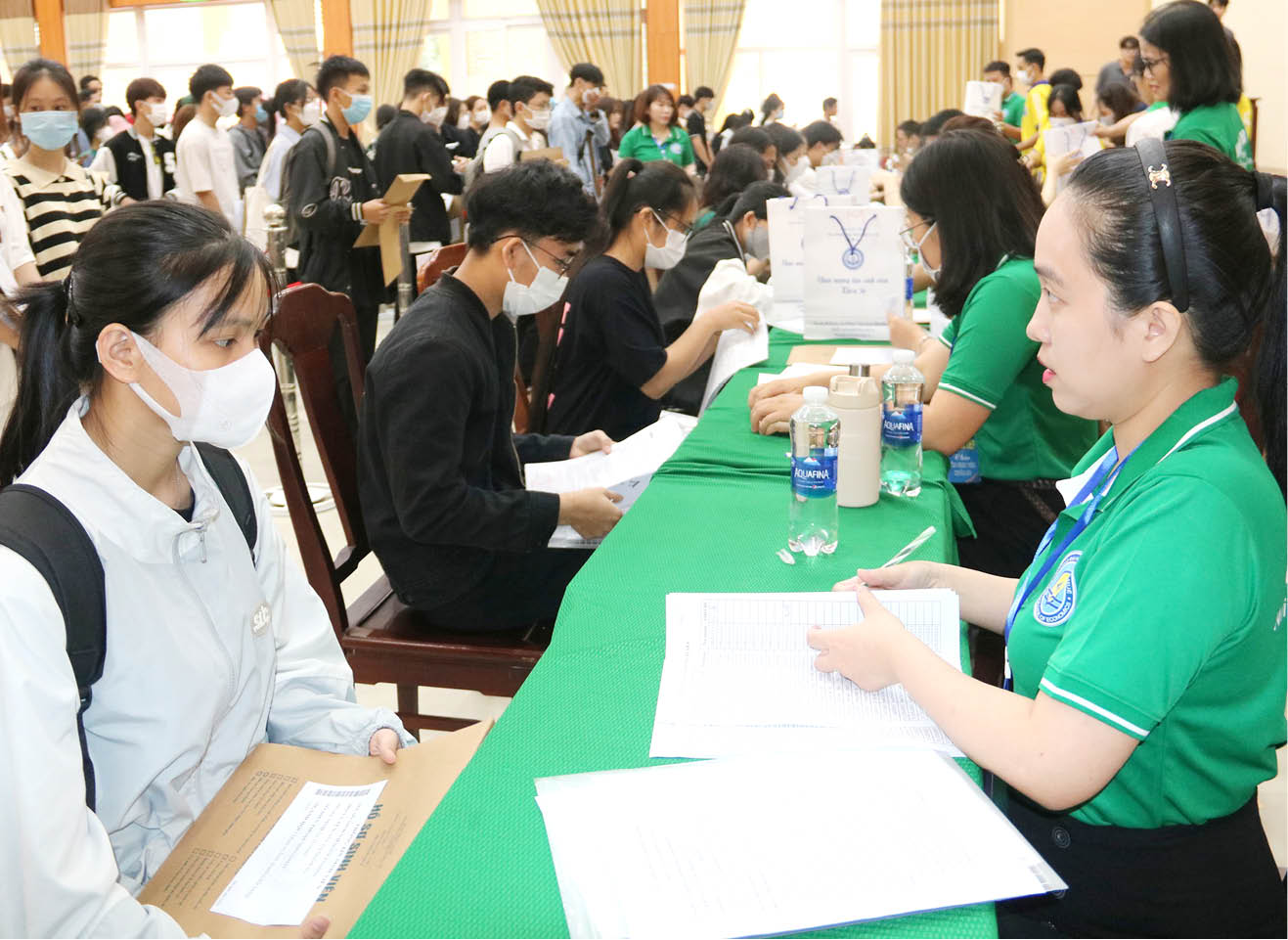 Đón tiếp, hỗ trợ tân sinh viên vào năm học mới