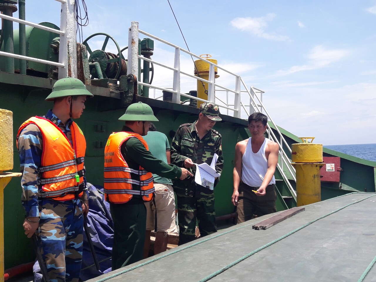 “Chân cứng đá mềm” trên các nẻo đường