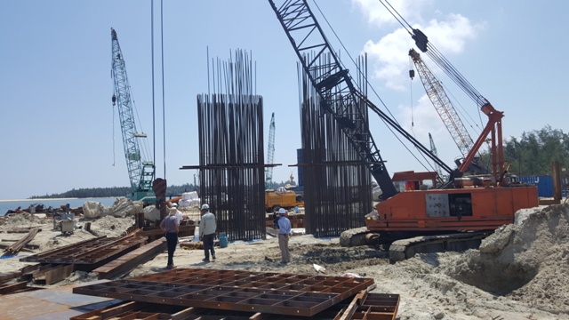 Dự án đường bộ ven biển và cầu qua cửa Thuận An Nguy cơ chậm tiến độ vì vướng mặt bằng