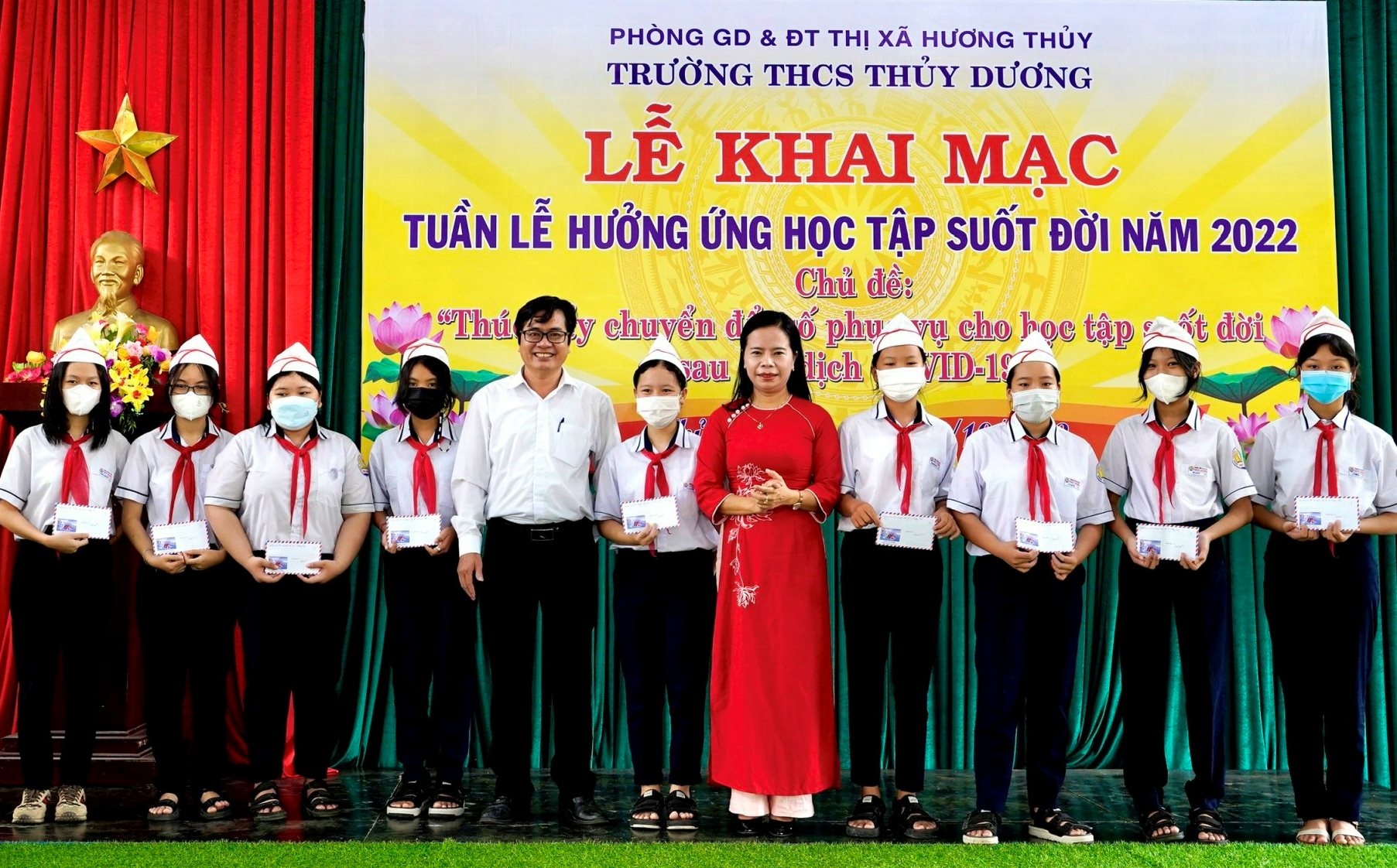“Thúc đẩy chuyển đổi số phục vụ cho học tập suốt đời sau đại dịch COVID-19”