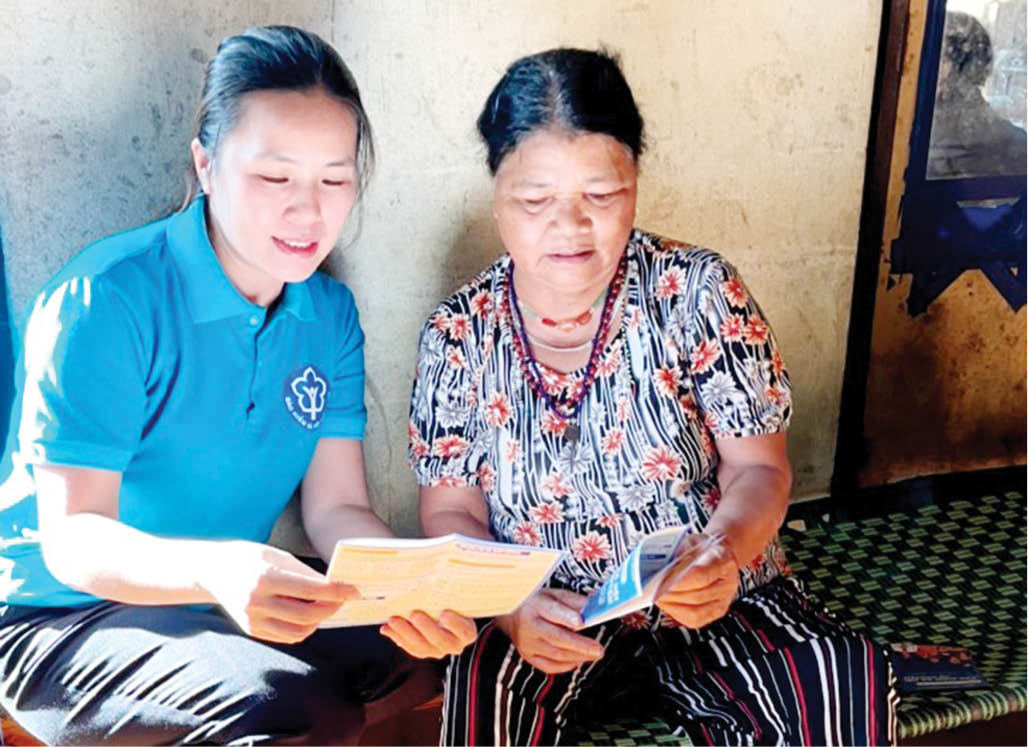 “Đến từng ngõ, gõ từng nhà”