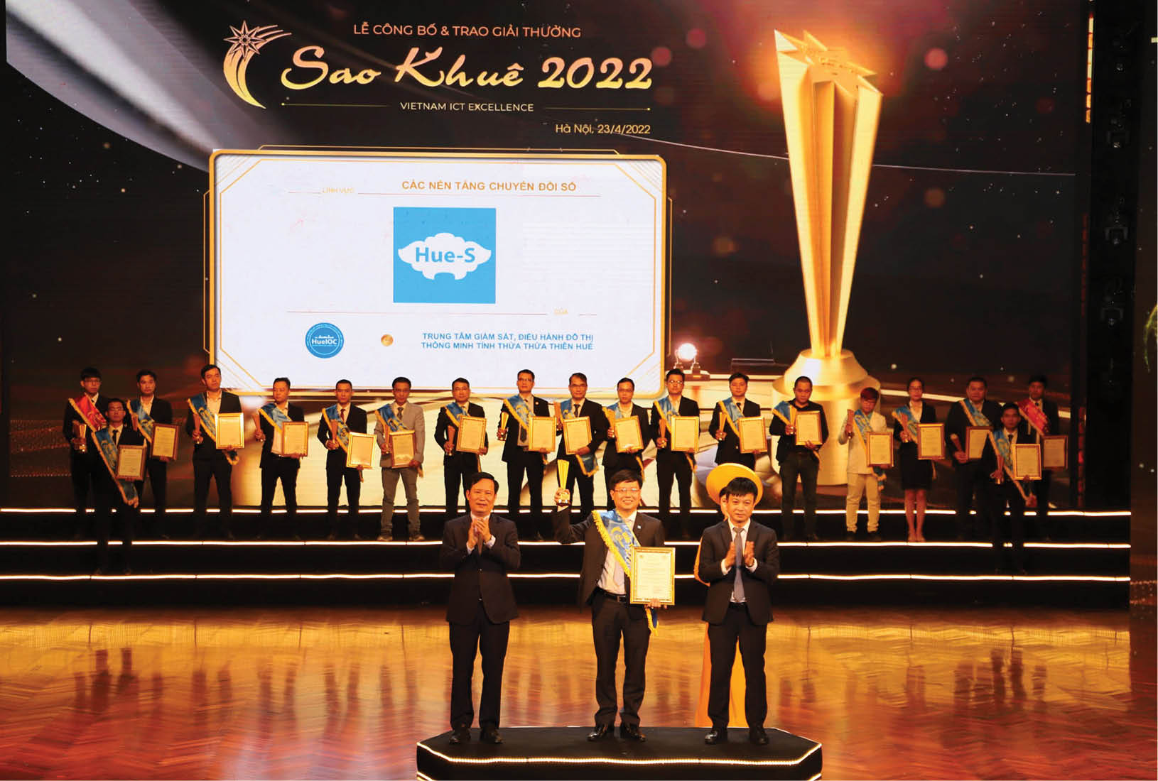 Chuyển đổi số Nền tảng để thành công - Bài 1 Niềm tin từ chính quyền 4 0