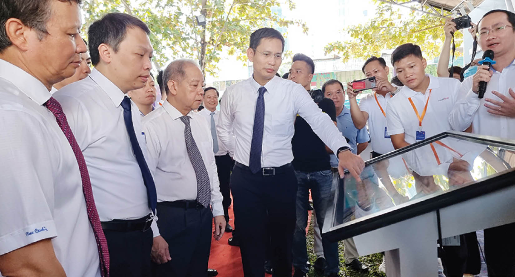 Chuyển đổi số Nền tảng để thành công - bài 2 “Chìa khóa” của chuyển đổi số