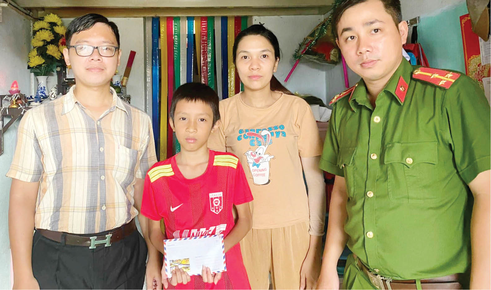 Cụ thể hóa từng hoàn cảnh trong việc giúp người nghèo
