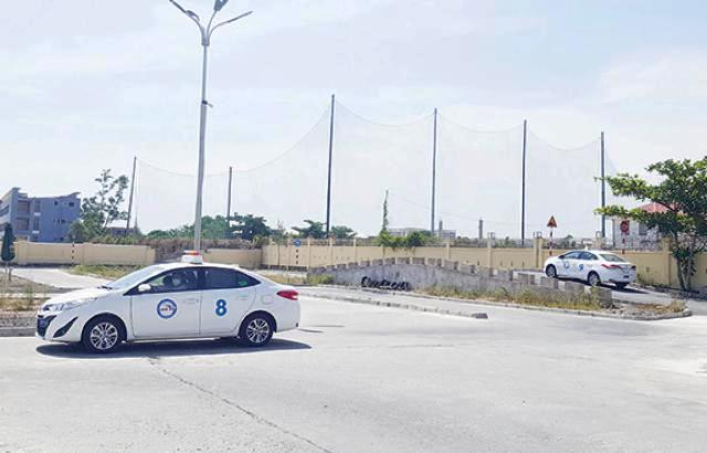 Nghiêm cấm học viên học lái xe tự lái xe ra đường