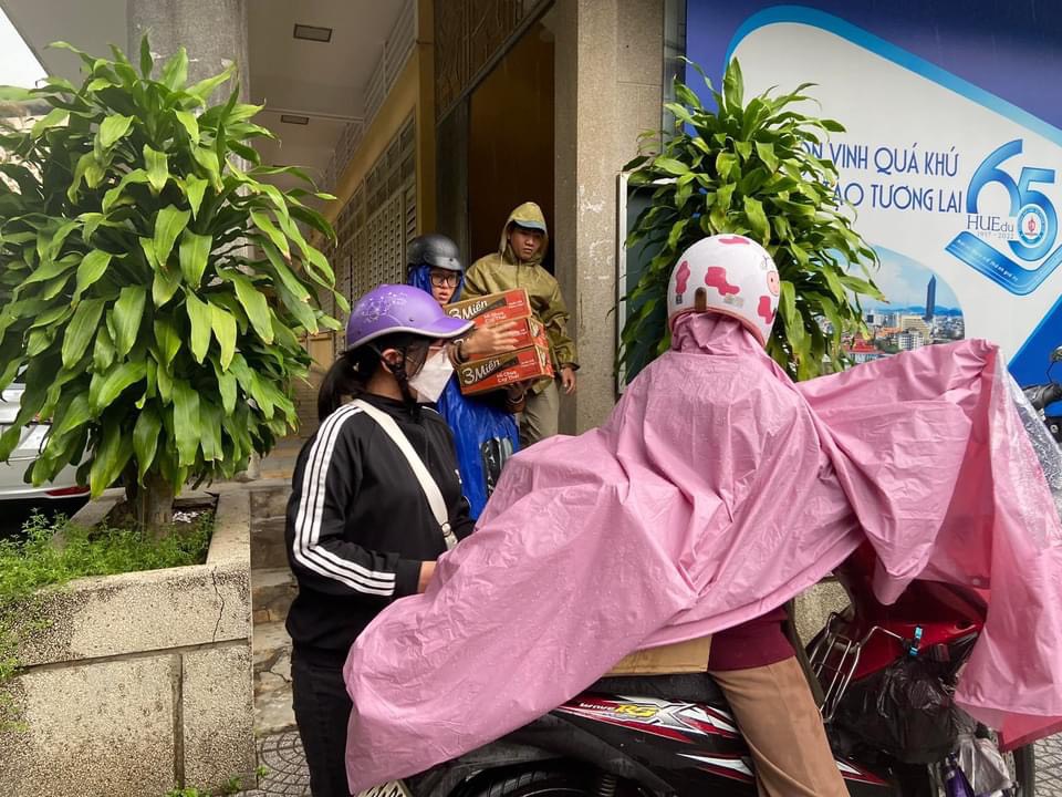 Đại học Huế cho sinh viên nghỉ học ngày 15 10 do mưa lũ