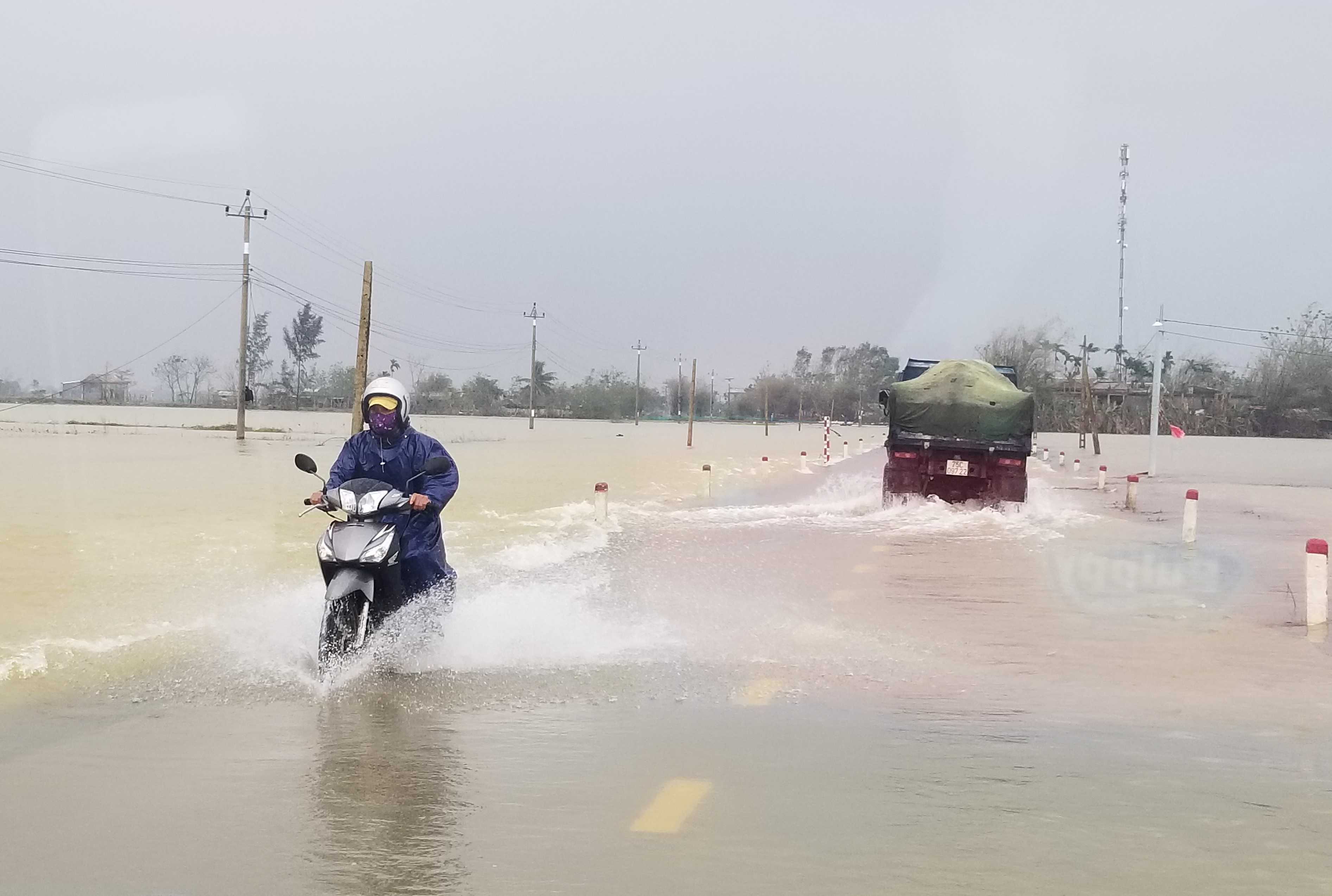 Không chủ quan với lũ