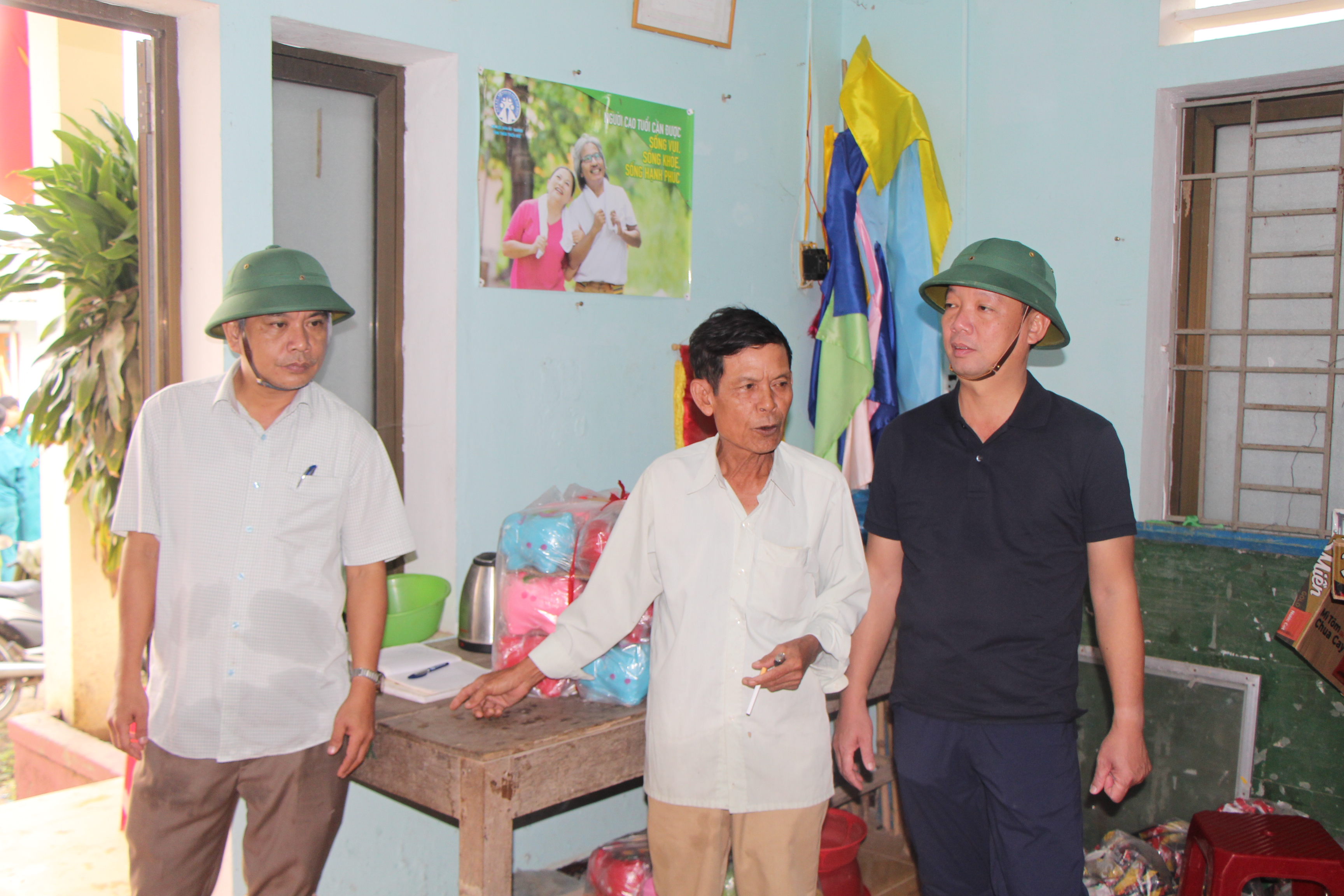 Bí thư Thành uỷ Phan Thiên Định  
       Bảo đảm các biện pháp an toàn cho bà con trong mọi tình huống