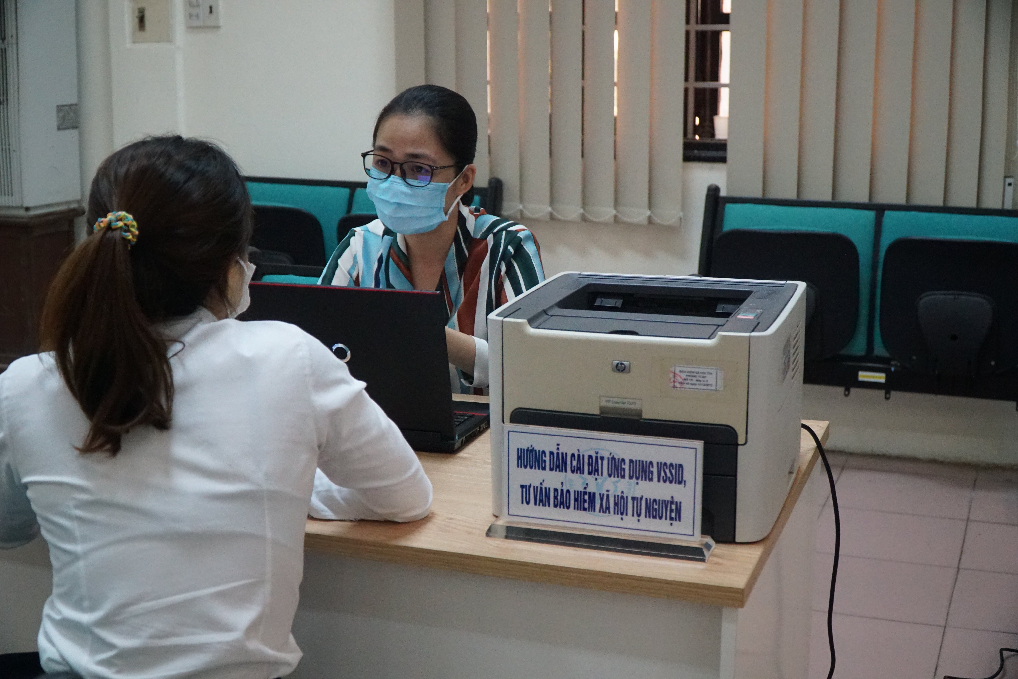 Đẩy mạnh sử dụng căn cước công dân gắn chip trong khám chữa bệnh bảo hiểm y tế