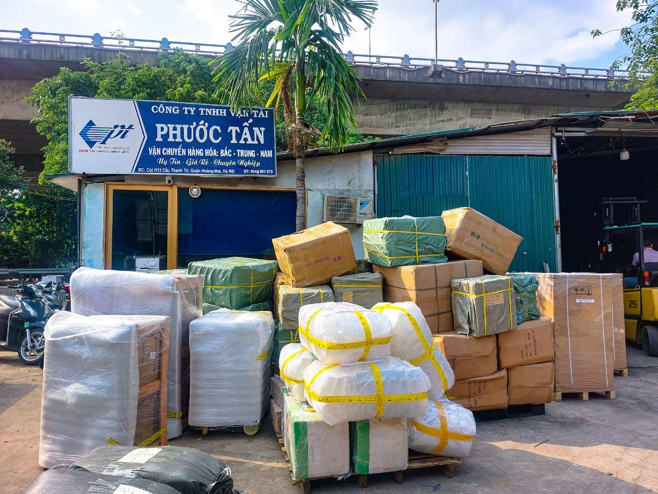 Chành xe gửi hàng từ Sài Gòn đi Huế tiết kiệm, an toàn - Phước Tấn