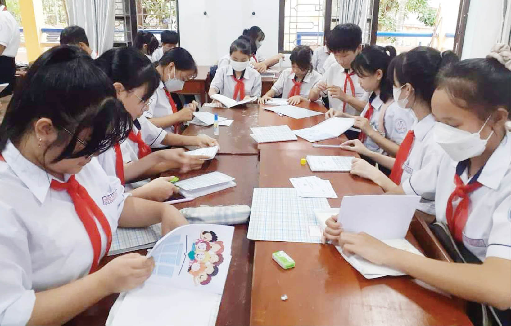 Khó xoay xở khi giáo viên đơn môn dạy tích hợp