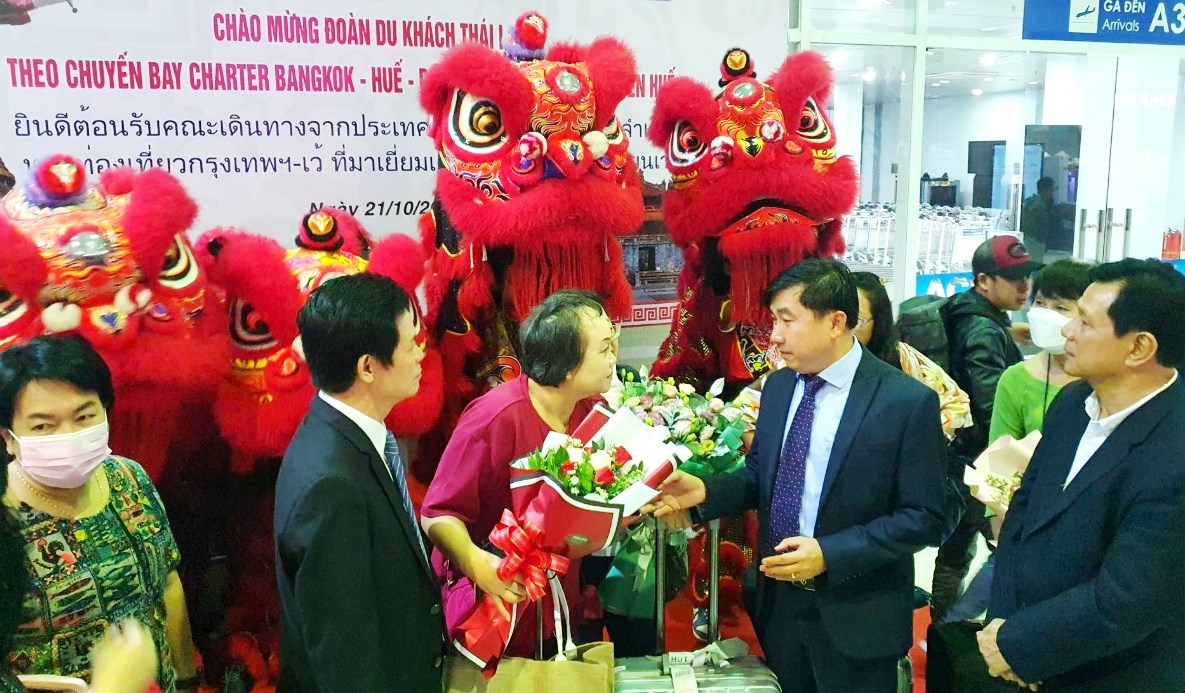 High expectations from the charter flights