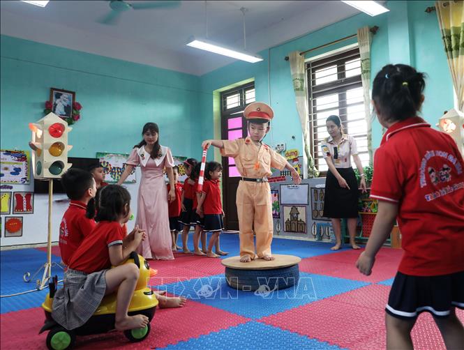 Chính sách cho giáo viên mầm non Cần cơ chế đặc thù để tạo sức hút