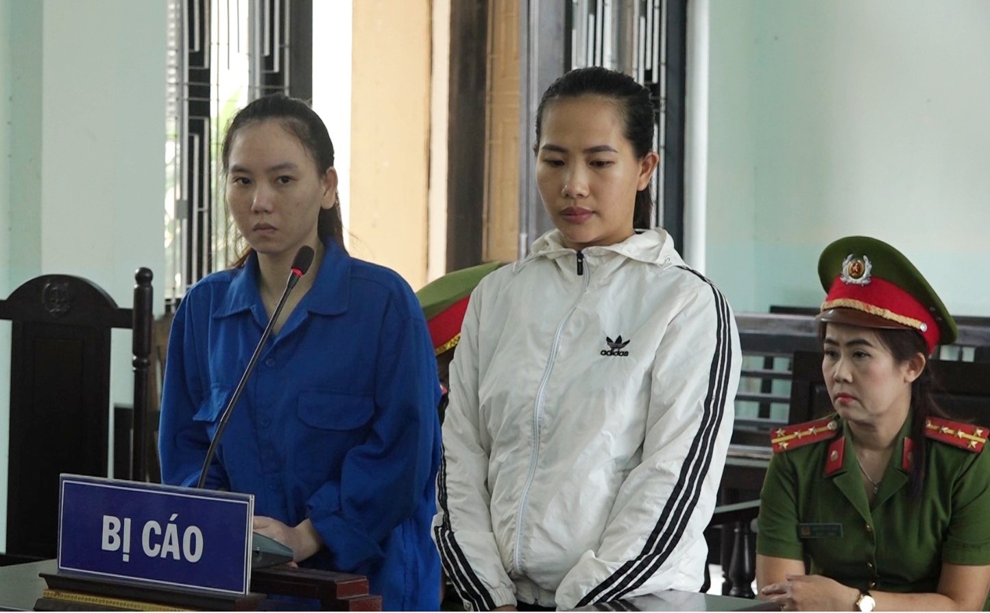 2 phụ nữ lĩnh 32,5 năm tù về tội mua bán ma túy