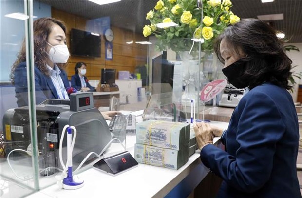 Ngân hàng lớn tăng mạnh lãi suất huy động, cao nhất lên gần 8 năm