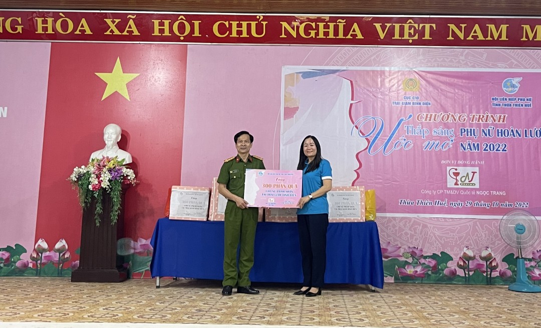 Thắp ước mơ cho phụ nữ hoàn lương