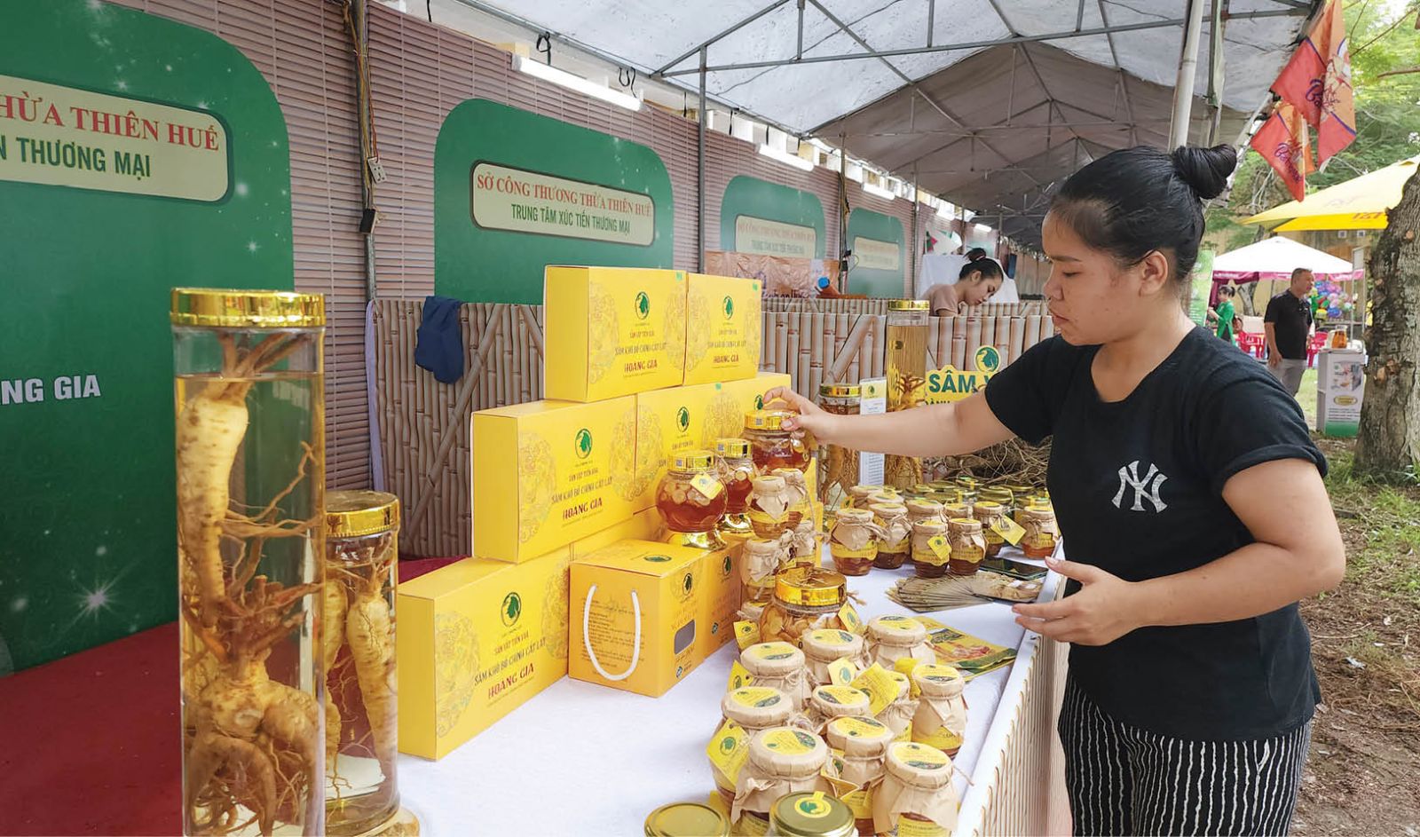 Supporting business training A step for Hue enterprises to be confident in doing business