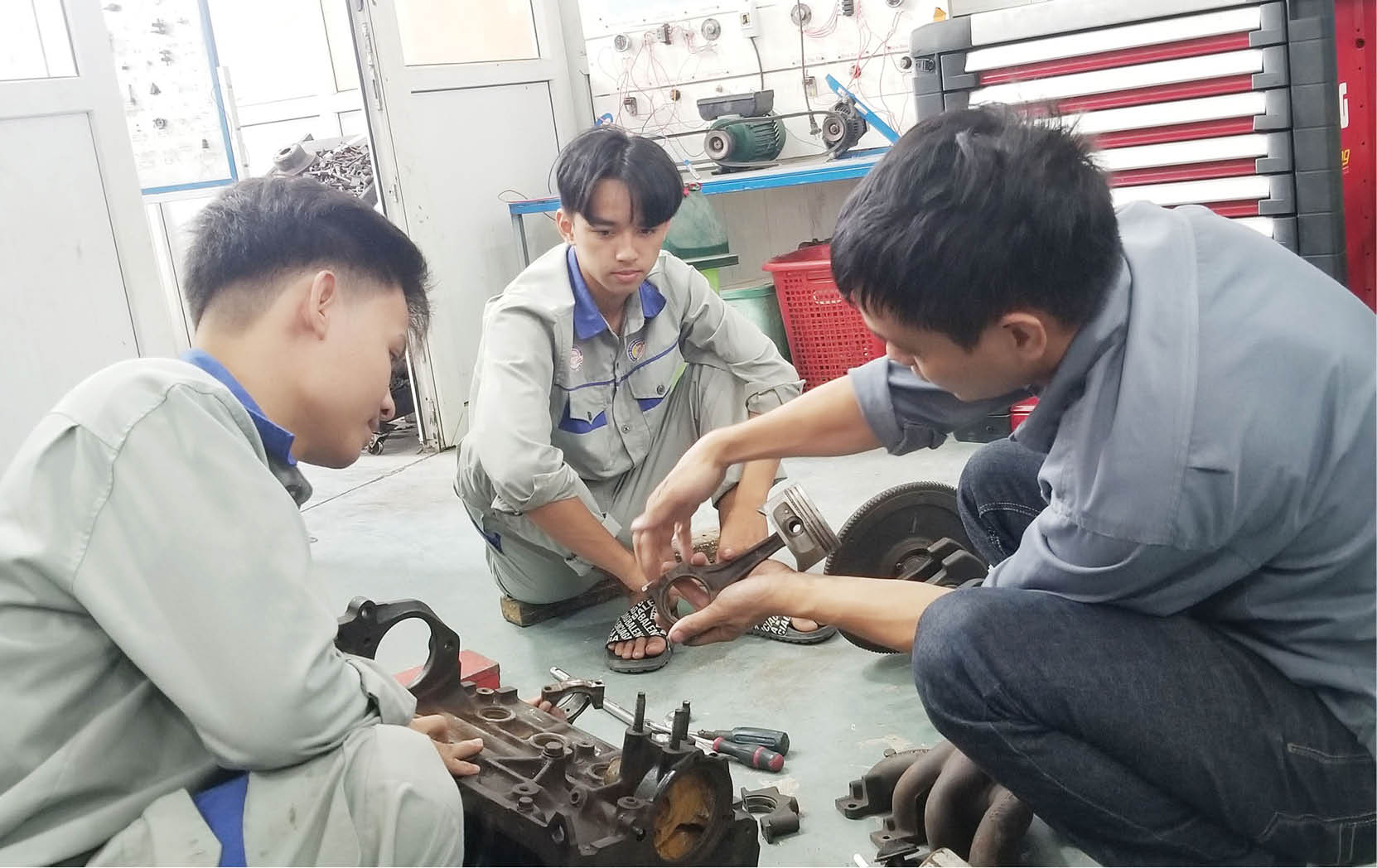 Học nghề để có việc làm