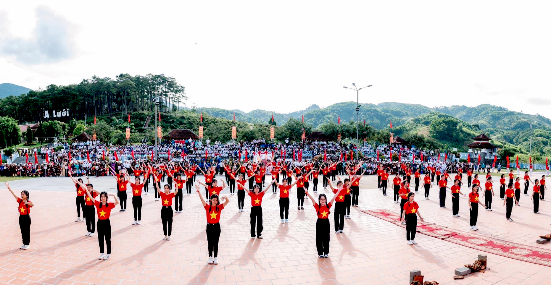 Niềm tin dưới lá cờ Đảng - Kỳ 3 Tiếp nối niềm tin với Đảng