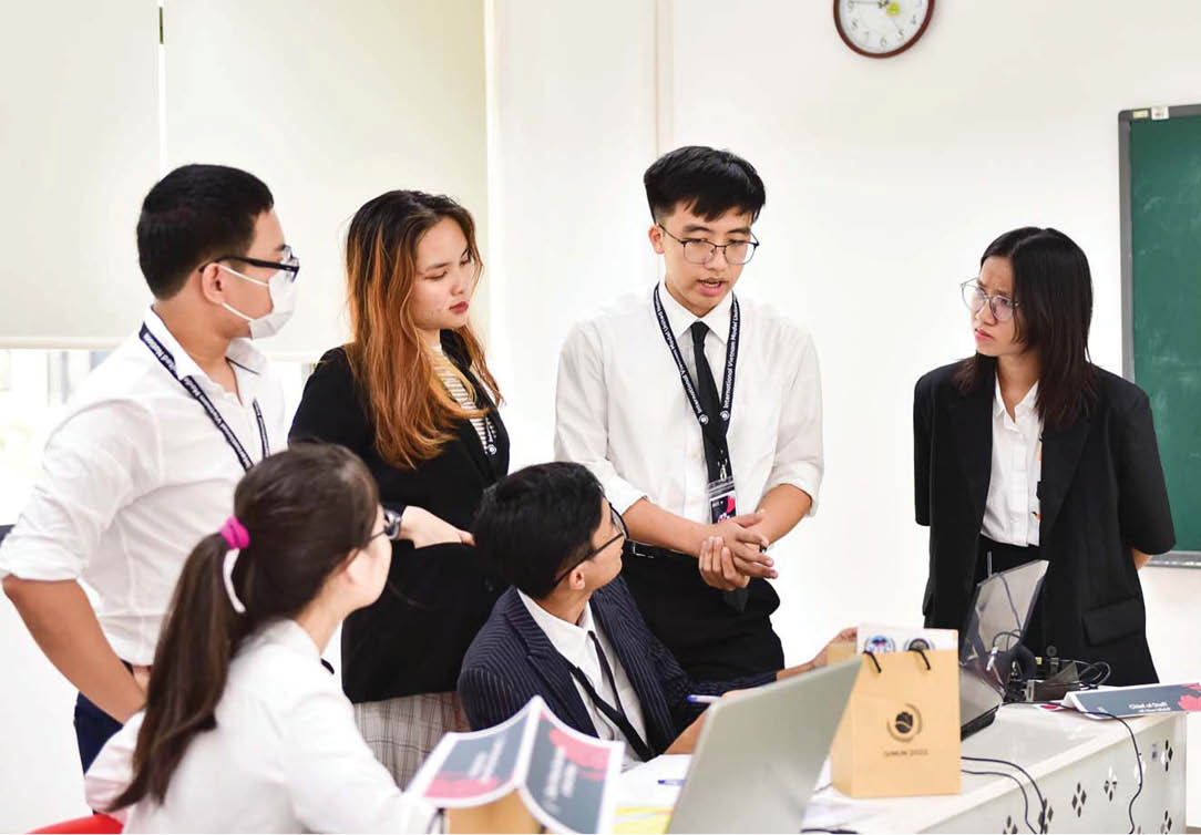 MUN - sân chơi học thuật đầy bổ ích