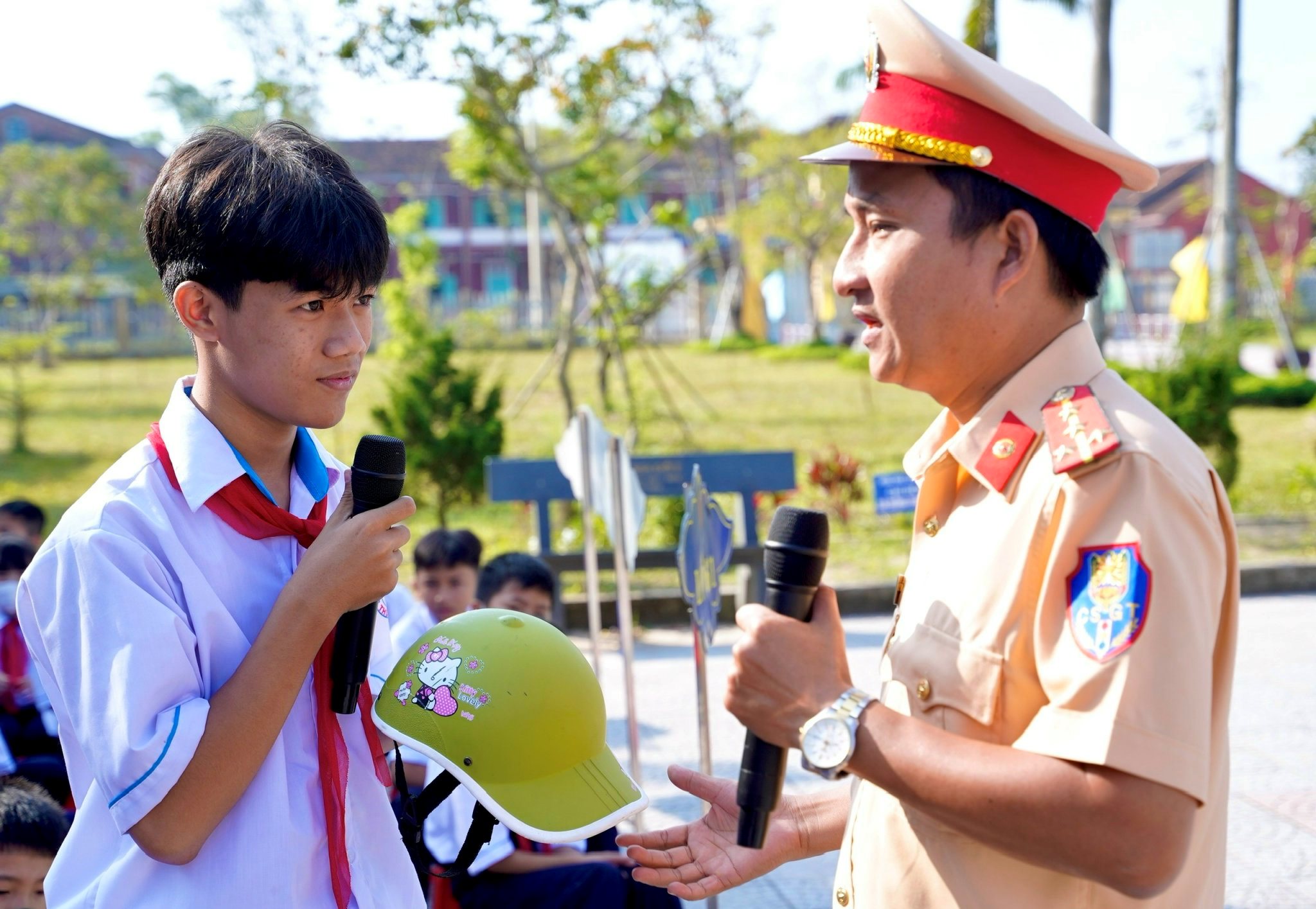 Lan tỏa mô hình “Cổng trường xanh - sạch - sáng, an toàn về an ninh trật tự”