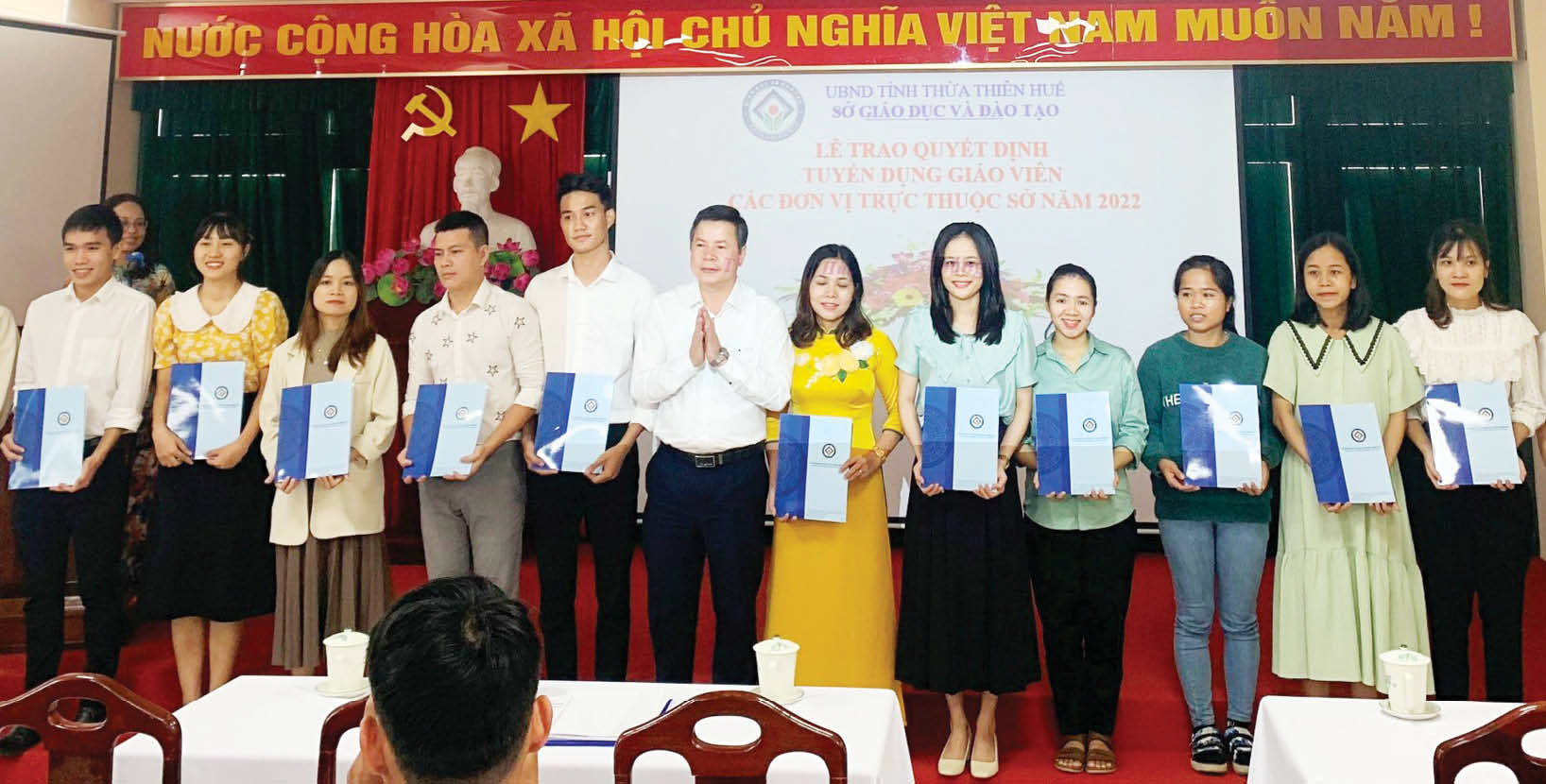 Thi tuyển giáo viên Niềm vui nhân đôi