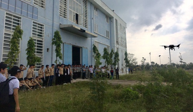 Ngày hội trải nghiệm công nghệ “Bay cùng AgriDrone”