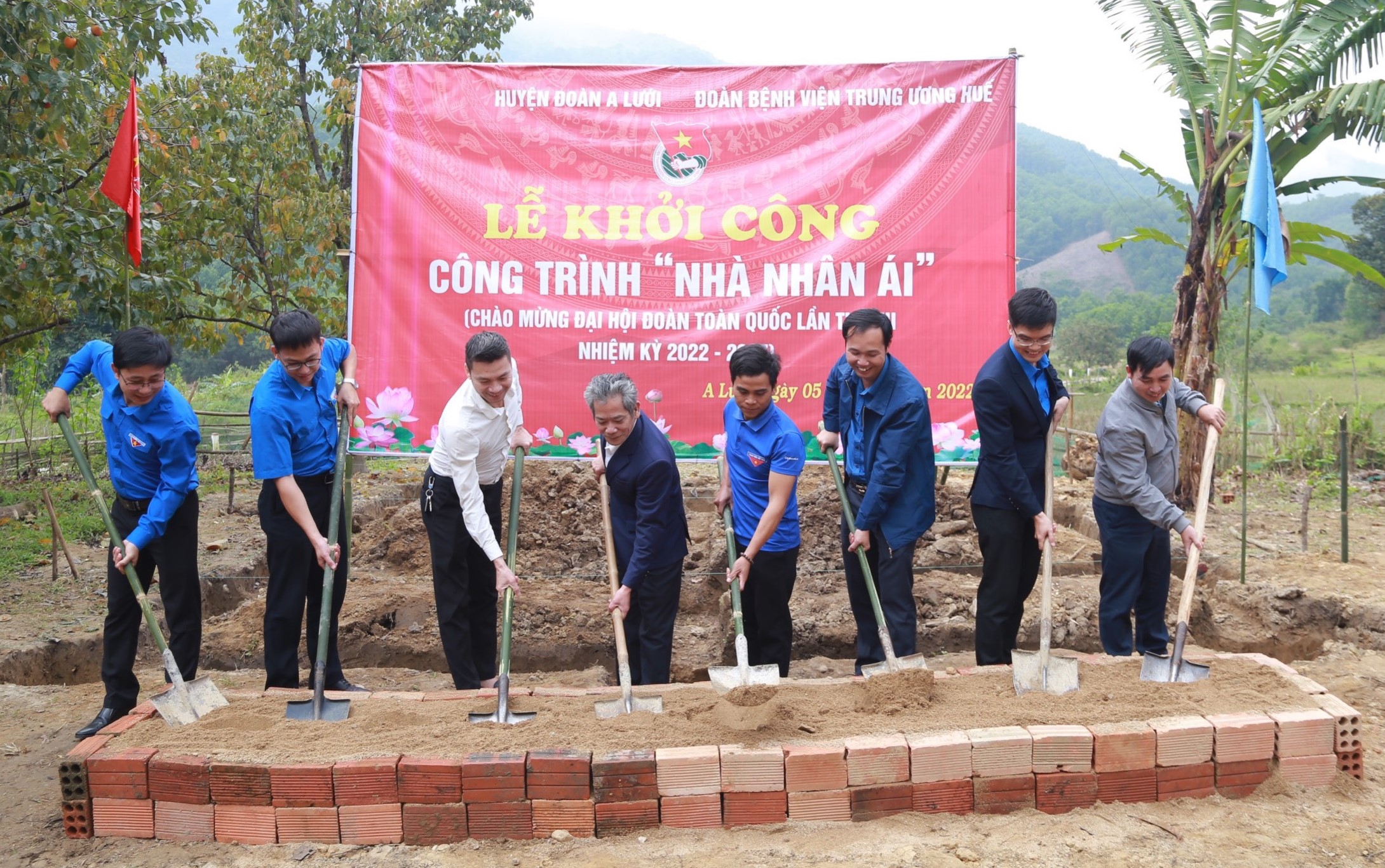 Xây dựng “Nhà nhân ái” cho người dân A Lưới