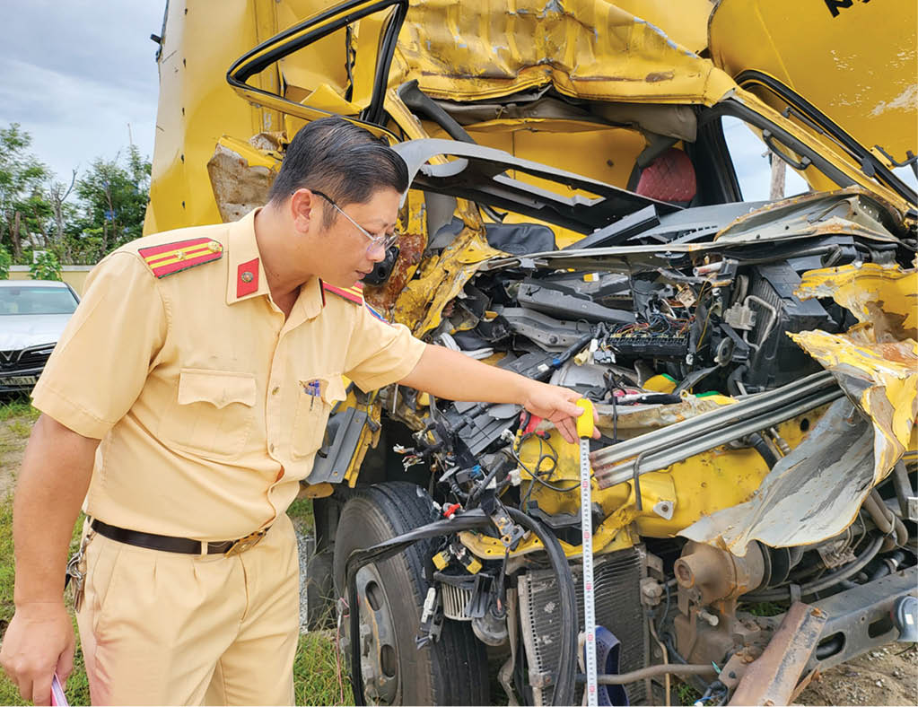 Người dân viết thư cảm ơn cảnh sát giao thông