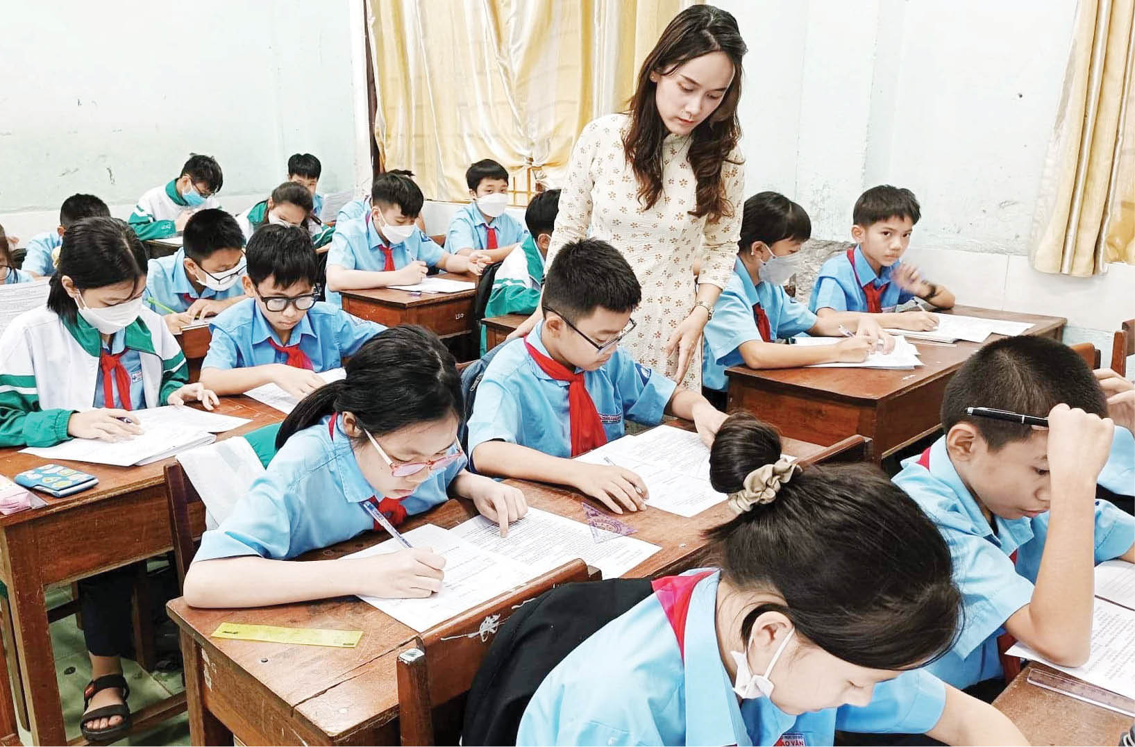 Giảm tải áp lực cho giáo viên - Kỳ 2 Giảm áp lực từ nhiều phía